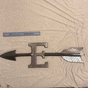 Cardinal East Metal Sign